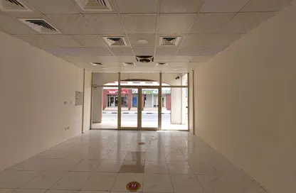 Shop - Studio - 1 Bathroom for rent in X16 - England Cluster - International City - Dubai