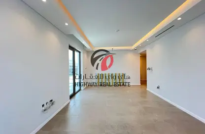 Apartment - 3 Bedrooms - 5 Bathrooms for sale in Diamond Building - Jumeirah Garden City - Al Satwa - Dubai