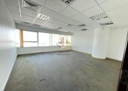 مكتب - 2 حمامات للكراء في A همسة - الكرامة - دبي