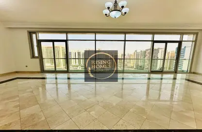 Empty Room image for: Apartment - 4 Bedrooms - 4 Bathrooms for rent in Garden View Tower - Khalifa Street - Abu Dhabi, Image 1
