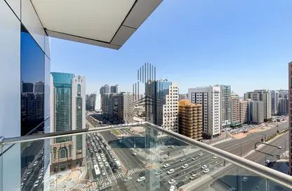 شقة - غرفة نوم - 2 حمامات للايجار في برج المرجان - شارع الفلاح - وسط المدينة - أبوظبي