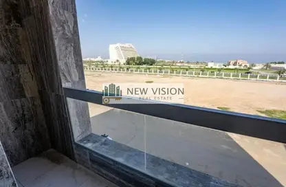 Apartment - 3 Bedrooms - 3 Bathrooms for rent in Al Qulaya'ah - Al Sharq - Sharjah