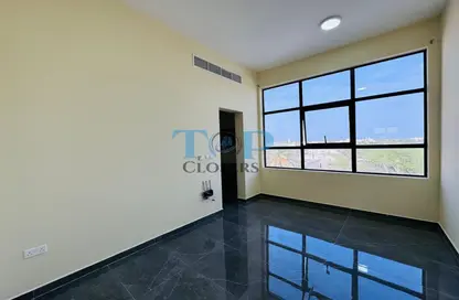شقة - 1 حمام للايجار في عقدة العامرية - الجيمي - العين