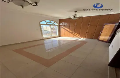 Villa - 3 Bedrooms - 4 Bathrooms for rent in Mirdif - Dubai