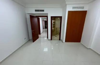 شقة - 2 غرف نوم - 3 حمامات للايجار في برج الكالوتي - المجاز 2 - المجاز - الشارقة