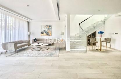 Villa - 4 Bedrooms - 5 Bathrooms for rent in Royal Park - Jumeirah Park - Dubai