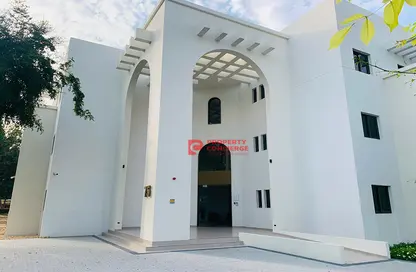 Apartment - 2 Bedrooms - 2 Bathrooms for rent in The Gardens Buildings - The Gardens - Dubai