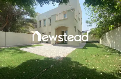 Villa - 2 Bedrooms - 3 Bathrooms for rent in Springs 8 - The Springs - Dubai