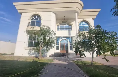 Villa - 5 Bedrooms - 6 Bathrooms for rent in Al Mizhar 2 - Al Mizhar - Dubai Villa - 5 Bedrooms - 6 Bathrooms for rent in Al Mizhar 2 - Al Mizhar - Dubai