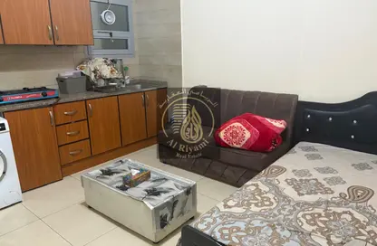 شقة - 1 حمام للايجار في مساكن كورنيش عجمان - طريق كورنيش عجمان - عجمان