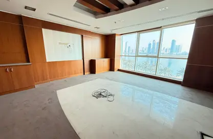 نصف طابق - استوديو - 2 حمامات للايجار في كورنيش الخان - الخان - الشارقة