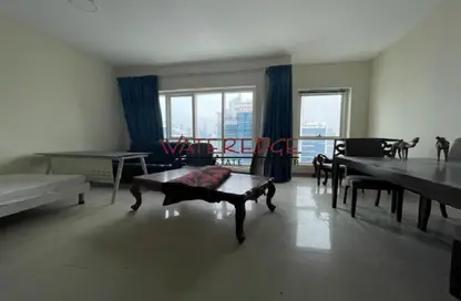 Apartment - 2 Bedrooms - 2 Bathrooms for rent in Lake Point Tower - Lake Almas West - Jumeirah Lake Towers - Dubai