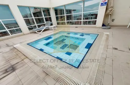 صورة لـ حوض سباحة شقة - غرفة نوم - 2 حمامات للايجار في مبنى مزون - شاطئ الراحة - أبوظبي ، صورة رقم 1