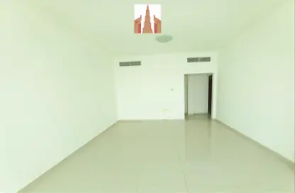 Apartment - 3 Bedrooms - 3 Bathrooms for rent in Industrial Area 6 - Sharjah Industrial Area - Sharjah