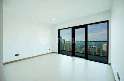 Empty Room image for: Apartment - 3 Bedrooms - 3 Bathrooms for rent in Vida Residences Dubai Marina - Dubai Marina - Dubai, Image 1
