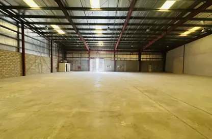 Warehouse - Studio - 1 Bathroom for rent in Dubai Investment Park (DIP) - Dubai