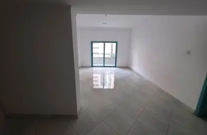 شقة - 3 غرف نوم - 3 حمامات للايجار في برج دانة الخان - الخان لاجون - الخان - الشارقة شقة - 3 غرف نوم - 3 حمامات للايجار في برج دانة الخان - الخان لاجون - الخان - الشارقة