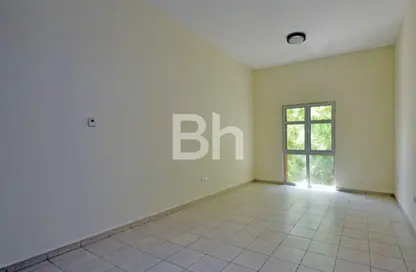 شقة - غرفة نوم - 2 حمامات للبيع في مبنى 108-137 - طراز حديث - ديسكفري غاردنز - دبي