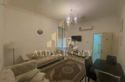 شقة - غرفة نوم - 1 حمام للايجار في مساكن كورنيش عجمان - طريق كورنيش عجمان - عجمان