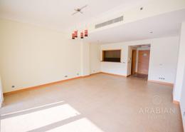 Empty Room image for: Apartment - 1 bedroom - 1 bathroom for sale in Al Hamri - Shoreline Apartments - Palm Jumeirah - Dubai, Image 1