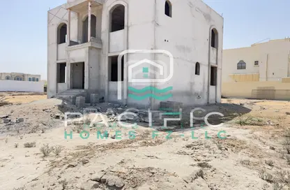 فيلا - 4 غرف نوم - 5 حمامات للبيع في الرفاع - رأس الخيمة