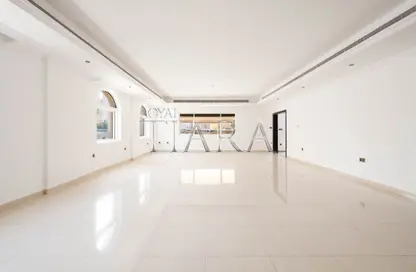 Villa - 5 Bedrooms - 6 Bathrooms for sale in Umm Suqeim 2 Villas - Umm Suqeim 2 - Umm Suqeim - Dubai