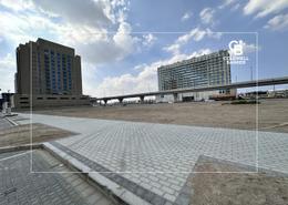 صورةمبنى خارجي لـ: أرض للبيع في الفرجان - دبي, صورة 1