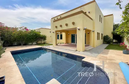 Pool image for: Villa - 3 Bedrooms - 4 Bathrooms for sale in Heritage - Jumeirah Park - Dubai, Image 1
