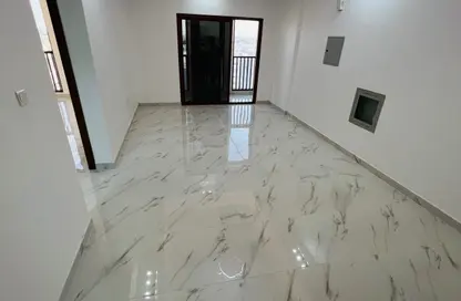 شقة - غرفة نوم - 2 حمامات للايجار في 3 المويهات - المويهات - عجمان