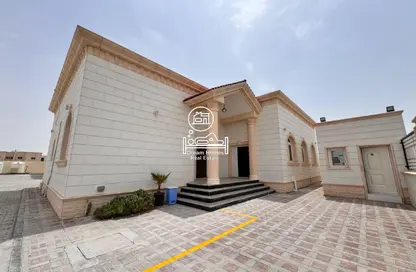 Apartment - 2 Bedrooms - 2 Bathrooms for rent in Mohamed Bin Zayed City - Abu Dhabi