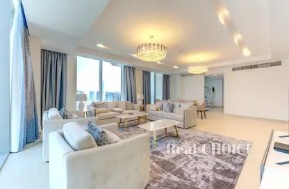 Living Room image for: Penthouse - 4 Bedrooms - 6 Bathrooms for sale in 5242 Tower 2 - 5242 - Dubai Marina - Dubai, Image 1