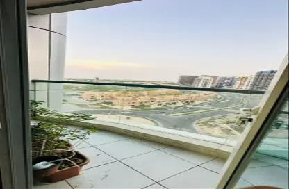 صورة لـ شرفة شقة - 1 حمام للبيع في برج الكريكت - مدينة دبي الرياضية - دبي ، صورة رقم 1