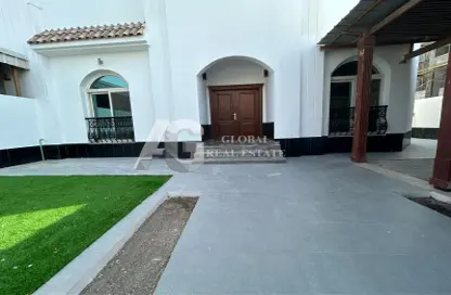 Villa - 5 Bedrooms - 6 Bathrooms for rent in Jumeirah 3 Villas - Jumeirah 3 - Jumeirah - Dubai