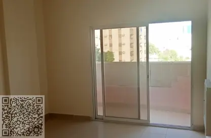 Apartment - 2 Bedrooms - 2 Bathrooms for rent in Corniche Tower - Ajman Corniche Road - Ajman