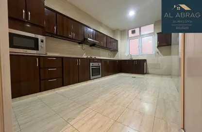 Apartment - 2 Bedrooms - 2 Bathrooms for rent in Mohammed Villas 6 - Mohamed Bin Zayed City - Abu Dhabi