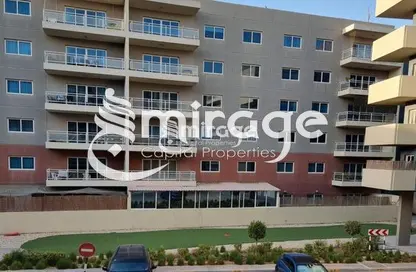 Apartment - 2 Bedrooms - 3 Bathrooms for sale in Tower 19 - Al Reef Downtown - Al Reef - Abu Dhabi