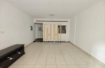 شقة - غرفة نوم - 2 حمامات للايجار في بناية مويليح 3 - مويلح - الشارقة شقة - غرفة نوم - 2 حمامات للايجار في بناية مويليح 3 - مويلح - الشارقة