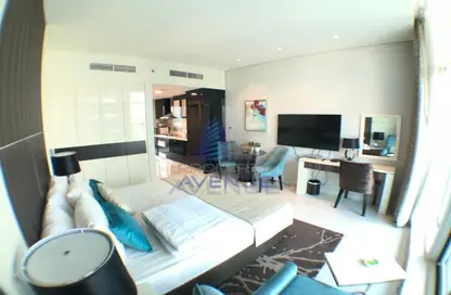 Living / Dining Room image for: Apartment - 1 Bathroom for sale in Bay's Edge - Business Bay - Dubai, Image 1
