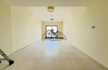 Apartment - 3 Bedrooms - 4 Bathrooms for rent in Al Waleed Garden - Al Jaddaf - Dubai