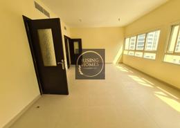 شقة - 2 غرف نوم - 2 حمامات للكراء في مبنى اس اتش كي اي 705 - منطقة النادي السياحي - أبوظبي