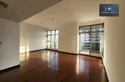 Apartment - 1 Bedroom - 2 Bathrooms for rent in Green Lakes Towers - JLT Cluster S - Jumeirah Lake Towers - Dubai