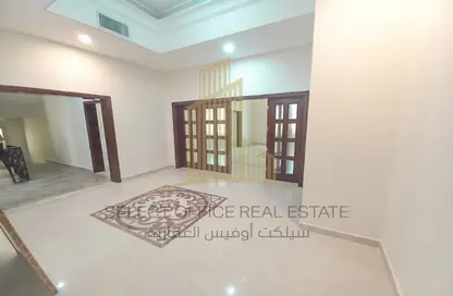Hall / Corridor image for: Villa - 6 Bedrooms for rent in Airport Road - Abu Dhabi, Image 1