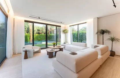 Villa - 4 Bedrooms - 5 Bathrooms for sale in Meadows 9 - Meadows - Dubai