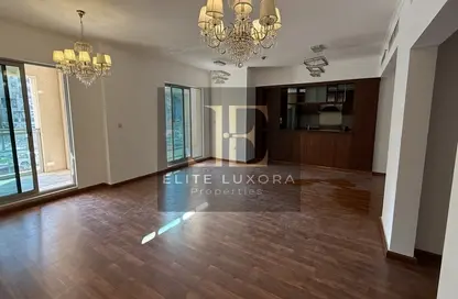 Villa - 3 Bedrooms - 5 Bathrooms for rent in The Residences 2 - The Residences - Downtown Dubai - Dubai