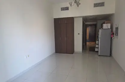 شقة - 1 حمام للايجار في مساكن النخبة رقم 3 - مساكن النخبة الرياضية - مدينة دبي الرياضية - دبي