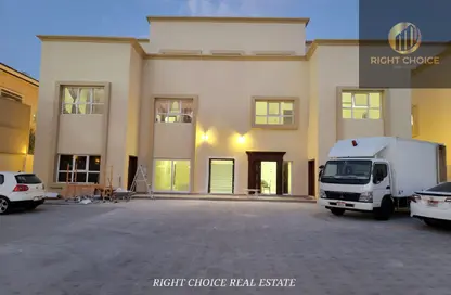 Apartment - Studio - 7+ Bathrooms for rent in Khalifa City A Villas - Khalifa City A - Khalifa City - Abu Dhabi
