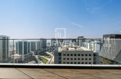 Apartment - 1 Bedroom - 2 Bathrooms for sale in SOL Bay - Business Bay - Dubai