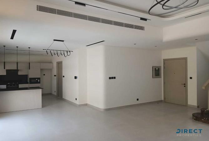 14516230 - Property Image 2