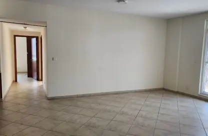 Apartment - 2 Bedrooms - 3 Bathrooms for rent in Shakespeare Circus 2 - Shakespeare Circus - Motor City - Dubai
