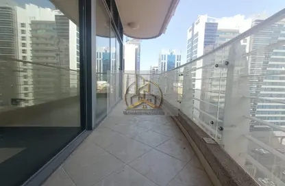 شقة - 3 غرف نوم - 5 حمامات للايجار في برج محمد بن راشد في المركز التجاري العالمي - شارع الكورنيش - أبوظبي